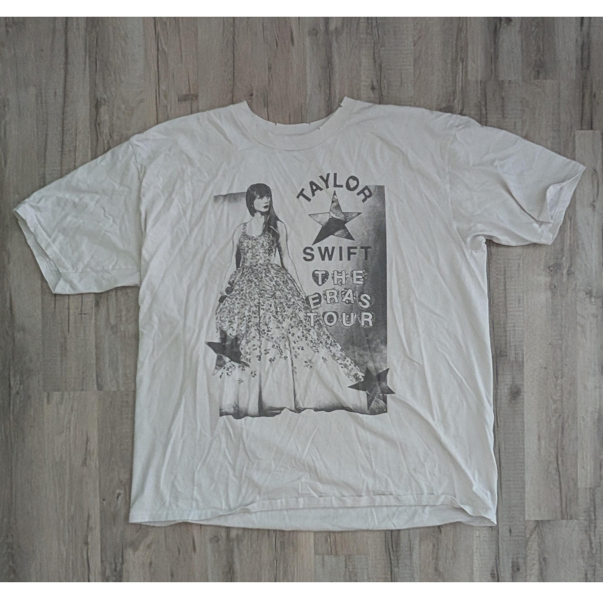 Nwot Taylor Swift White Eras Tour Oversized Graphic T-Shirt, Xl (A3)